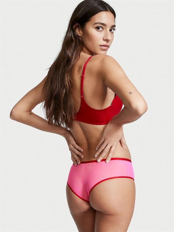 Rocío Crusset in lingerie - ass