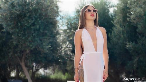 Nina Belucci Pictures Lady of the House with Nina Belucci