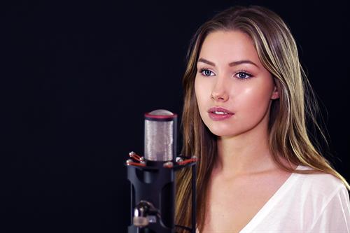 Sara Farell Pictures Sara Farell