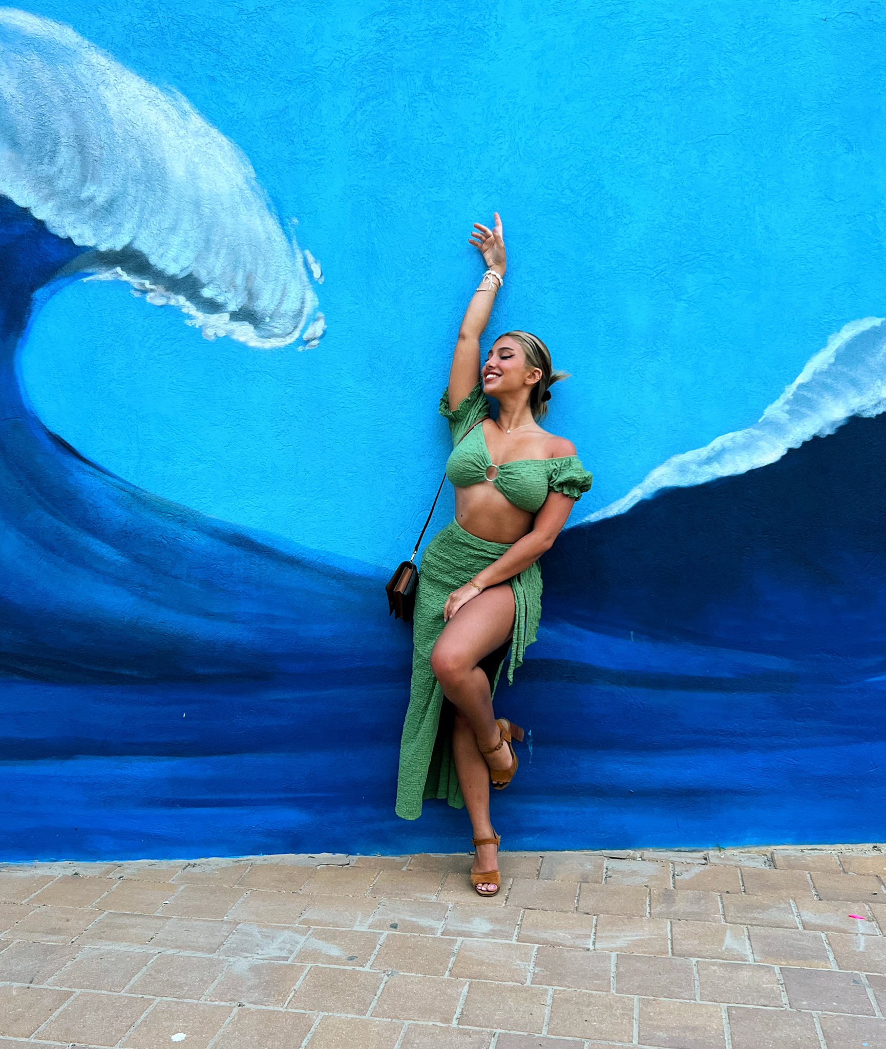 Julia Bayonetta Pictures Julia Bayonetta - French Streamer