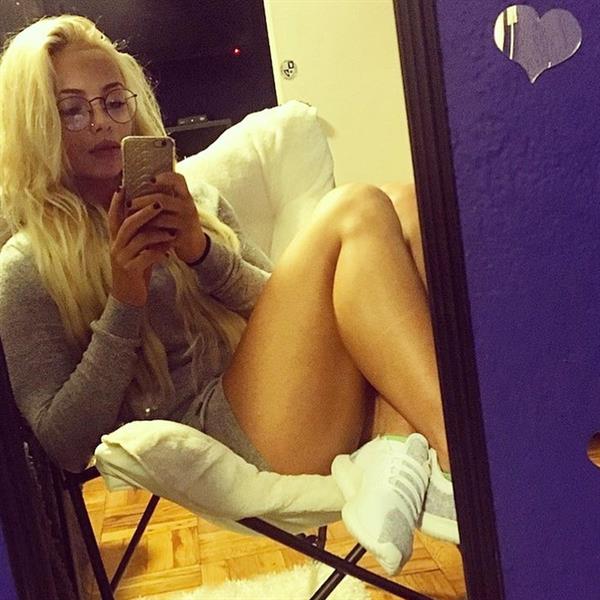 Liv Morgan taking a selfie