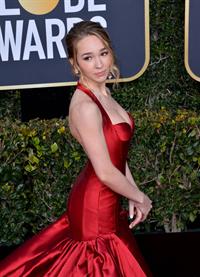 Holly Taylor Pictures Holly Taylor