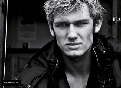 Alex Pettyfer