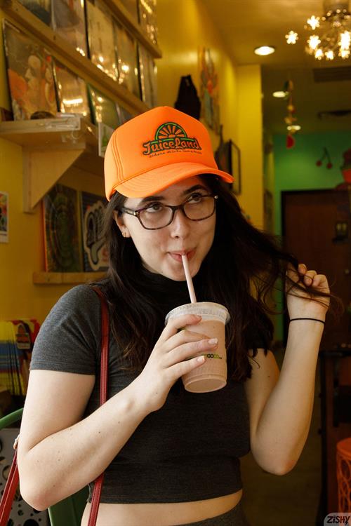 Ophelia Palantine Pictures Ophelia Palantine in Leggings