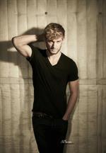 Alex Pettyfer