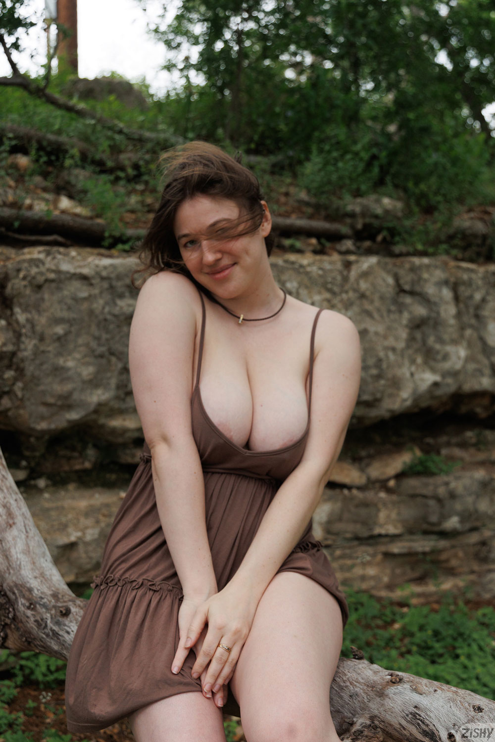 Busty Riley Nixon in a Sundress