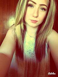 Amber taking a selfie