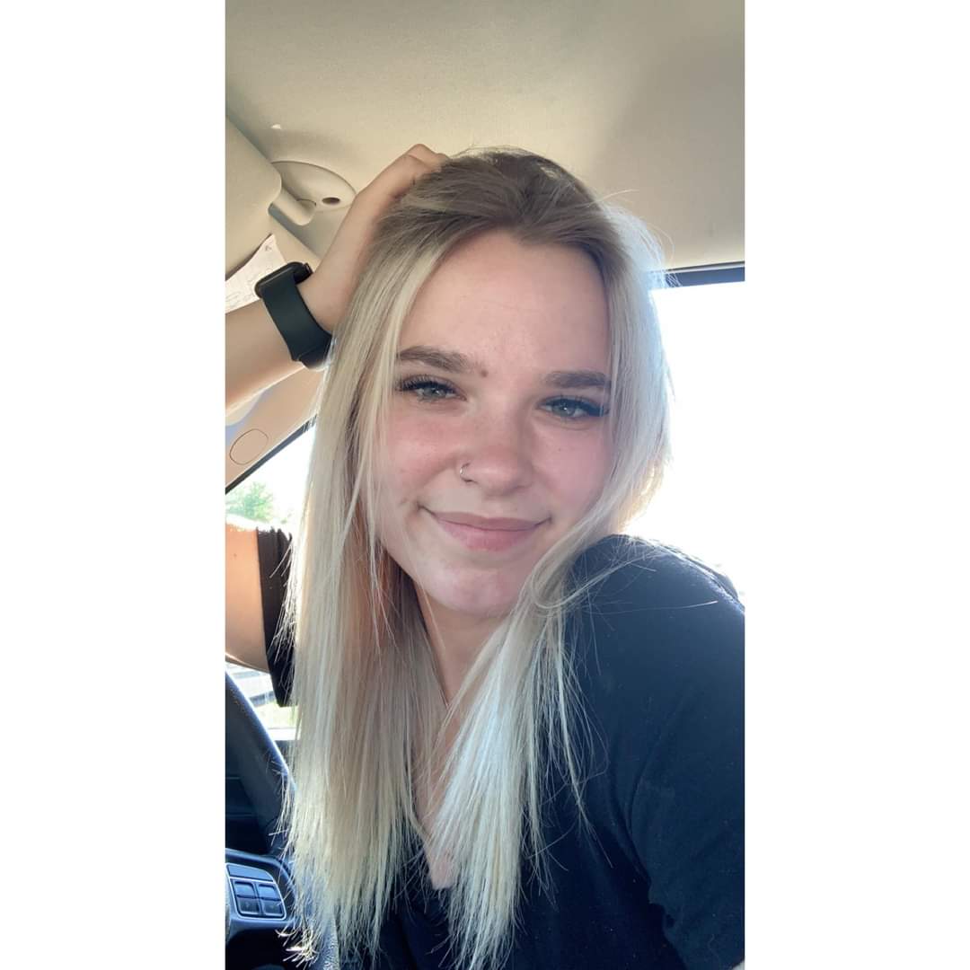 Cassidy taking a selfie