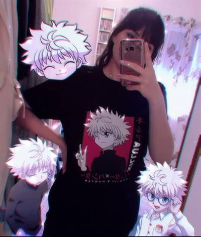 Livia taking a selfie