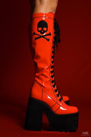 Camila Luna: Super Hot