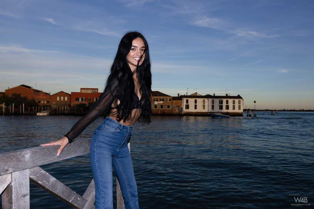 Dulce: After The Photo Shoot