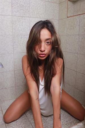 Camila Luna Nude Pictures Camila Luna: Wet Shower