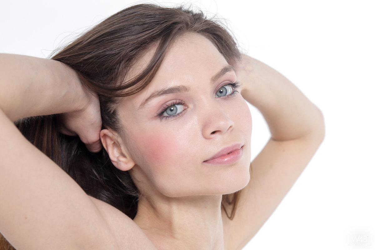 Adriana: CASTING Adriana