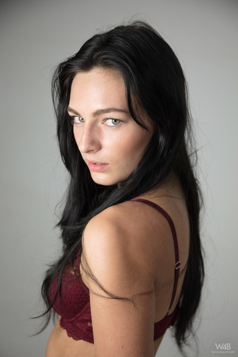 Leanne Lase: CASTING Leanne Lase