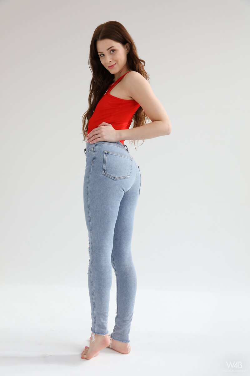 Lu Divine: CASTING Lu Divine