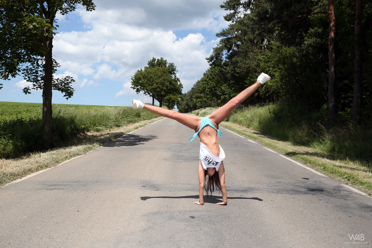 Sabrisse: Roller skating