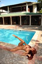 Ashley Bulgari: Cross