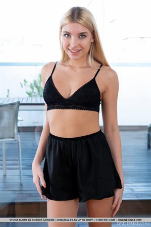 Sylvia Blunt Nude Pictures Presenting Sylvia Blunt