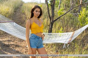 Foxy Alissa Nude Pictures Presenting Foxy Alissa