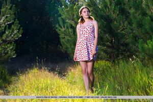 Dakota Pink Nude Pictures Cherries