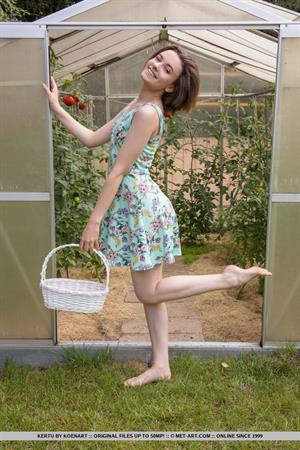 Kertu Nude Pictures Greenhouse