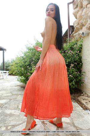 Venice Lei Nude Pictures Purple Flowers