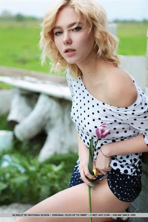 Scarlet Nude Pictures Cabin Life