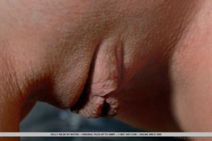 Kelly Wilde Nude Pictures Leggy babe Kelly