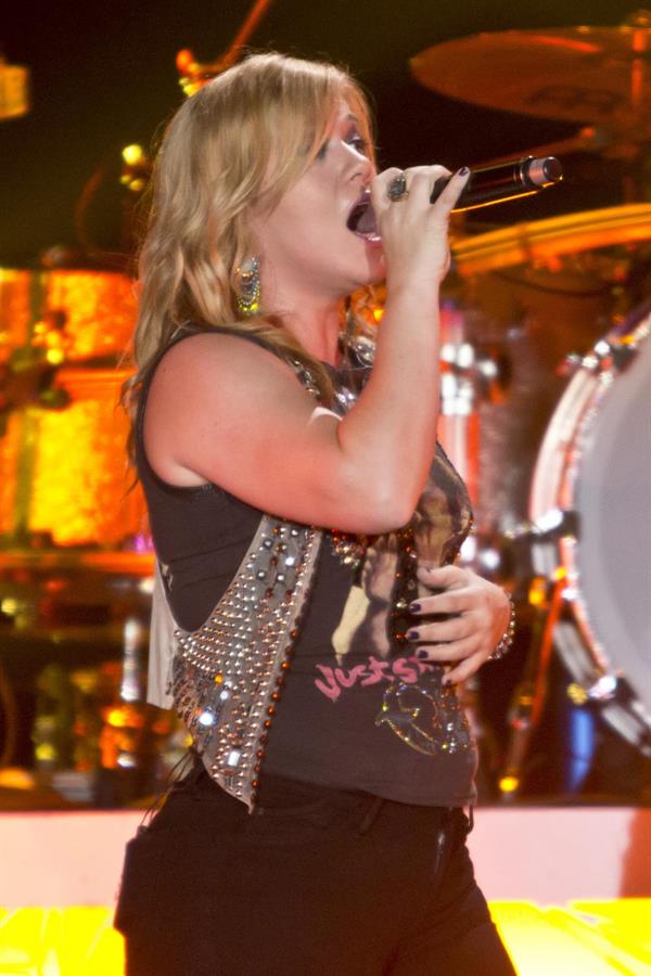 Kelly Clarkson