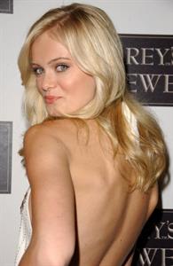 Sara Paxton