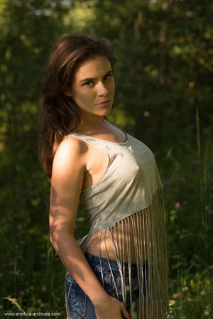 Leda Nude Pictures Leda