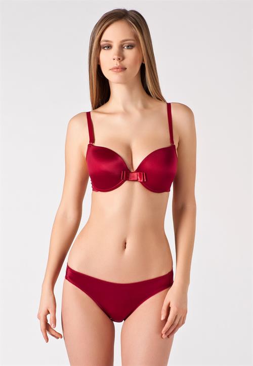 Olena Popova in lingerie