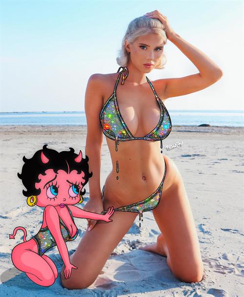 Amalie Olufsen Bikini Pictures Amalie Olufsen is a Norwegian model, actress and social media influencer. She is the current Playboy Playmate of the Year (2024).