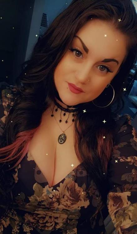 Gretta Gmoney taking a selfie