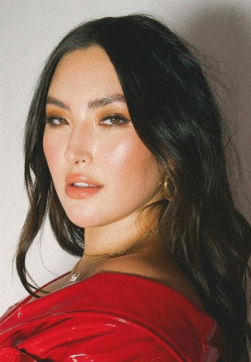 Yumi Nu