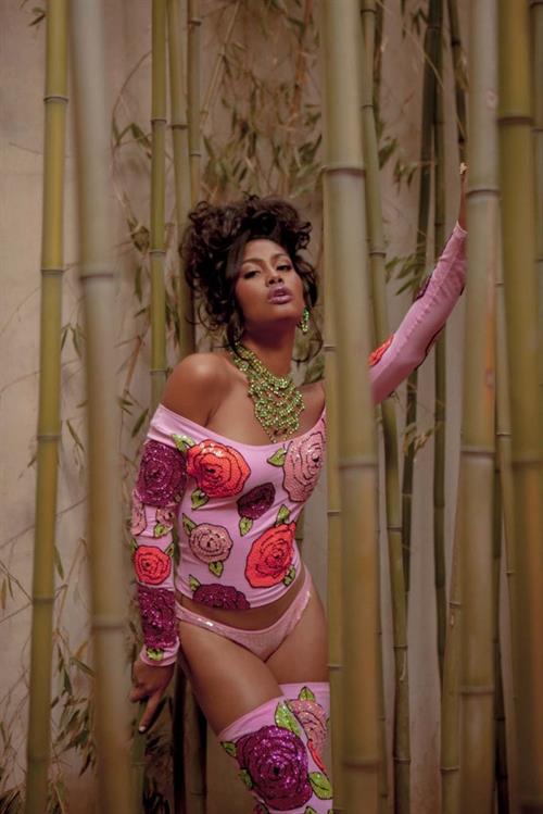 Leyna Bloom Pictures Leyna Bloom