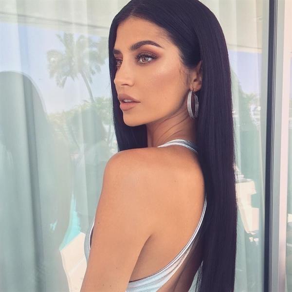 Nicole Williams English