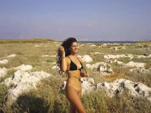 Sirena Nude Pics