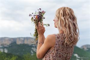 Claire Shelty Nude Pictures Presenting Claire Shelty