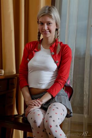 Elanna W Nude Pictures Very Big Dildo