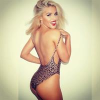 Keyara Watts in a bikini - ass