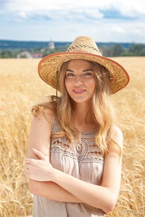 Victoria Kruzz Nude Pictures Presenting Victoria Kruzz