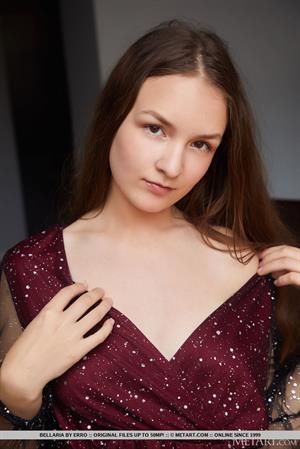 Bellaria Nude Pictures Teasing