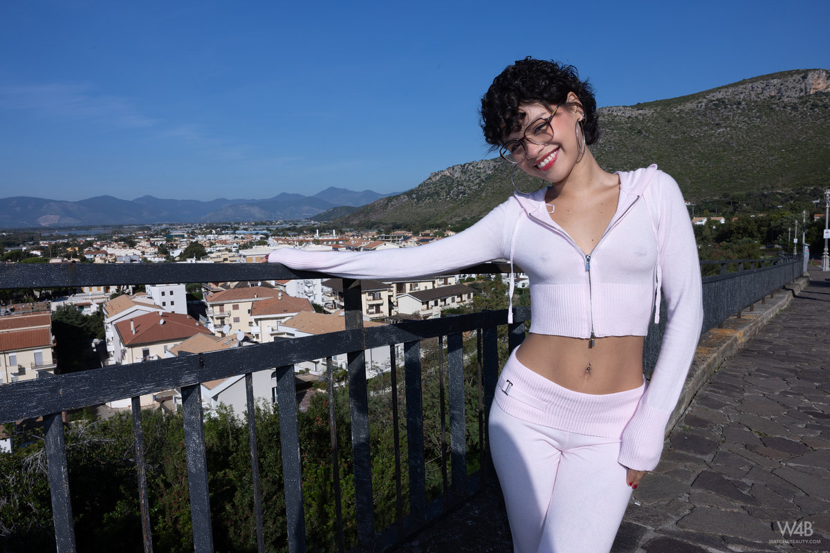 Lilith Baph: Nudist Beach