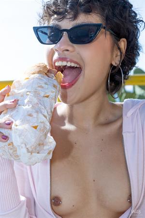 Lilith Baph Nude Pictures Lilith Baph: Nudist Beach
