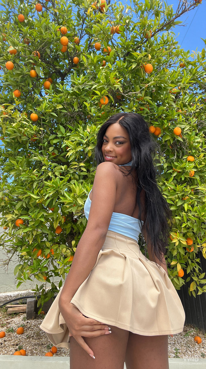 Sofi Vega: Selfie 4U: Jugo De Naranja