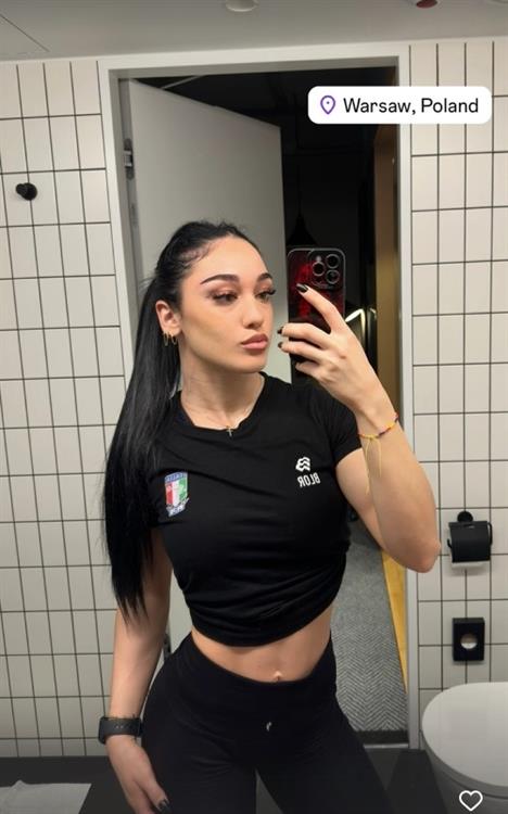 Giulia Miserendino taking a selfie