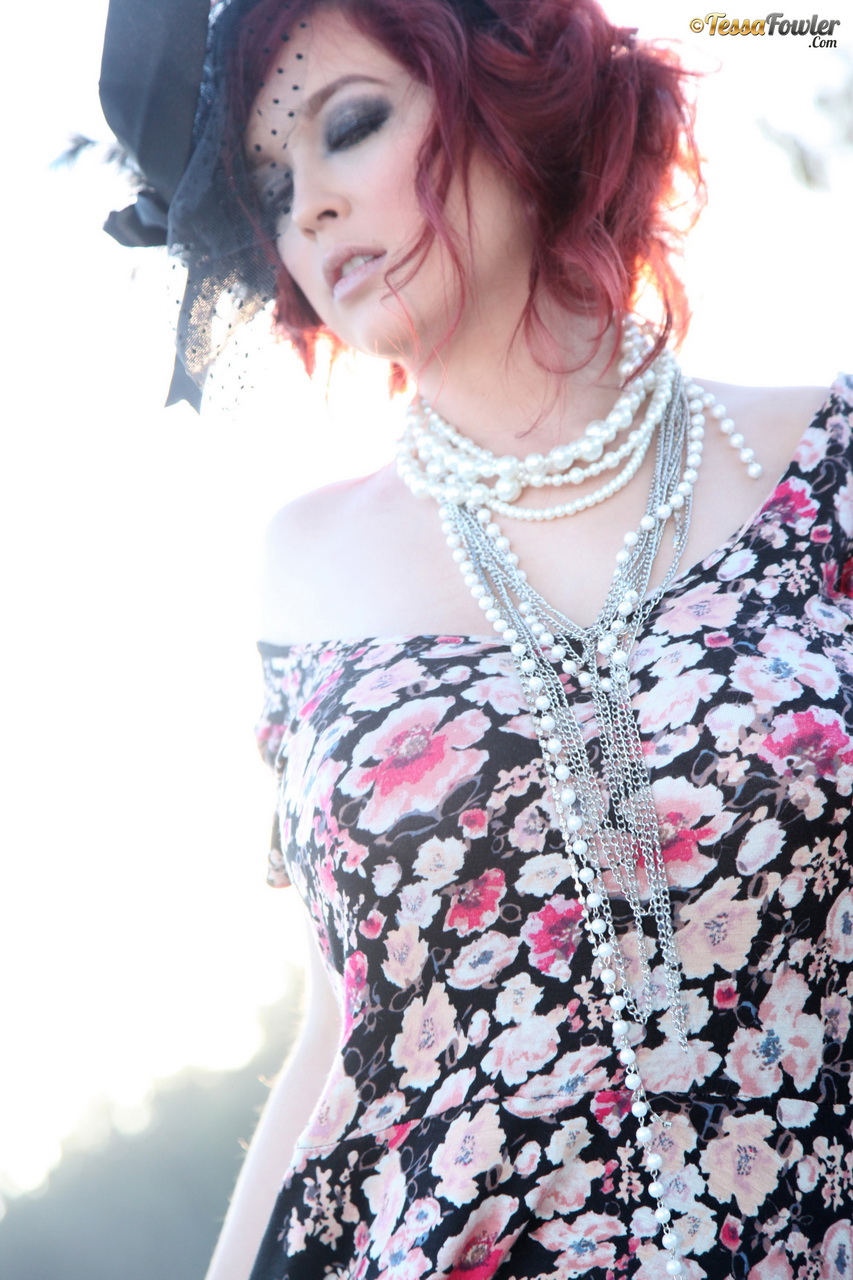 Tessa Fowler - Classic Sunset - BTS - Set 1