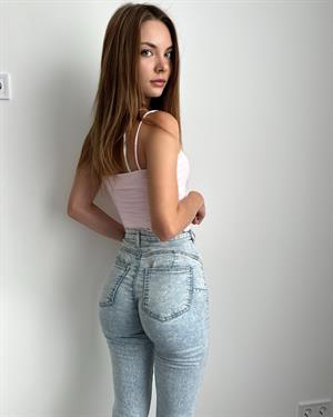 Tight Jeans