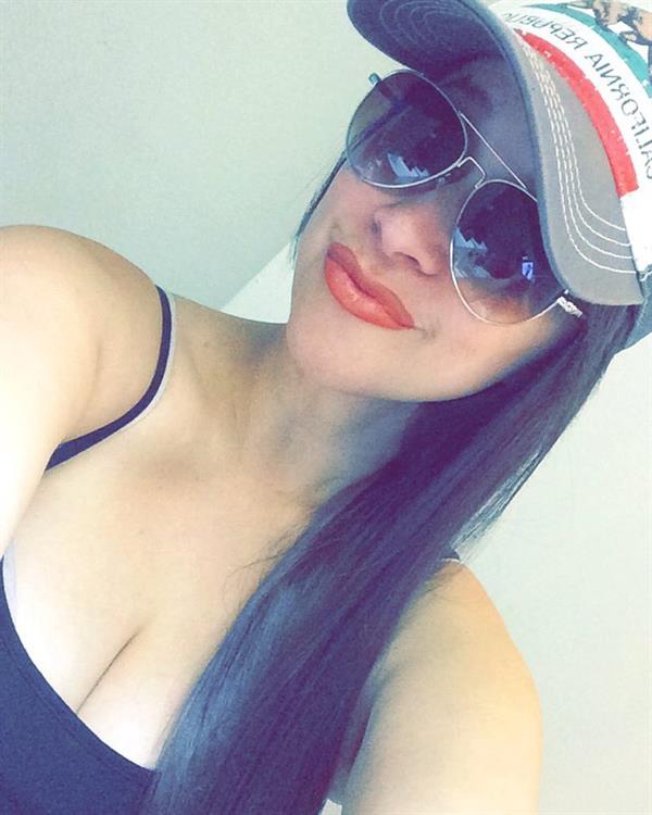 Jewelz Que
